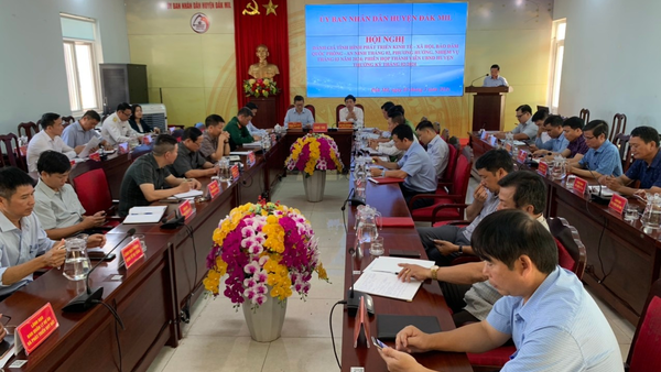 UBND huyện Đắk Mil tổ chức Hội nghị đánh giá tình hình phát triển kinh tế - xã hội, bảo đảm quốc phòng, an ninh tháng 02, phương hướng, nhiệm vụ tháng 3 năm 2024.