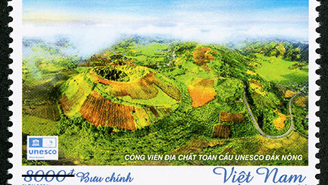 Mẫu tem giới thiệu "Công viên địa chất toàn cầu UNESCO Đắk Nông"